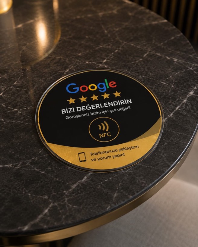 Google Review Card — yuvarlak masa kartı, gold tasarım